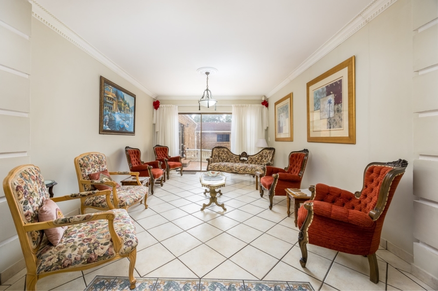 9 Bedroom Property for Sale in Vierlanden Western Cape